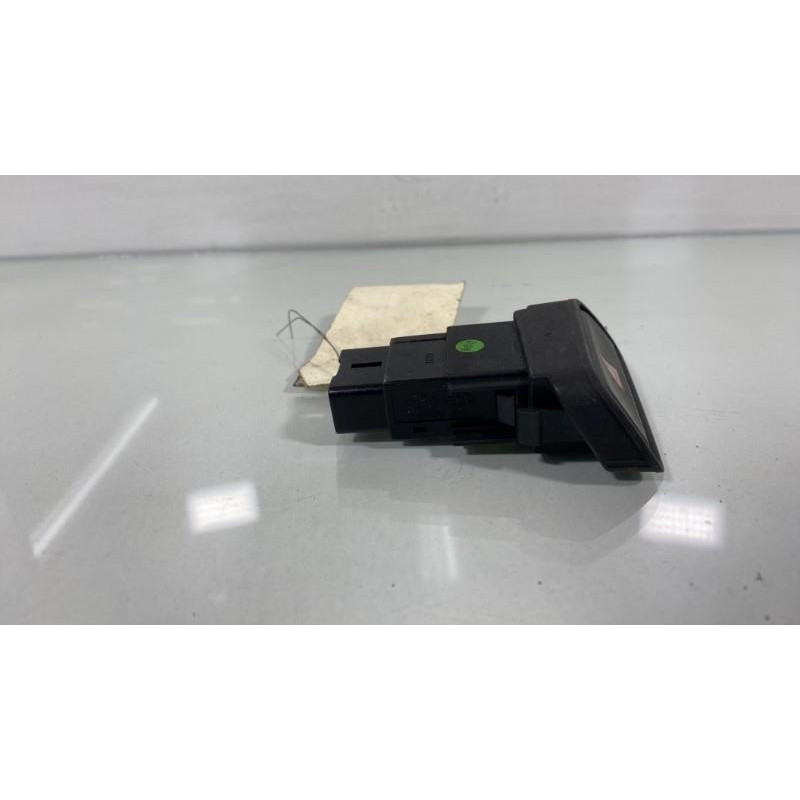 Bouton de warning KIA PICANTO 2 Photo n°2