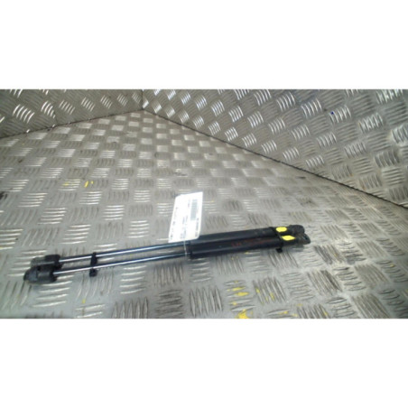 Verin de coffre KIA PICANTO 2 Photo n°1