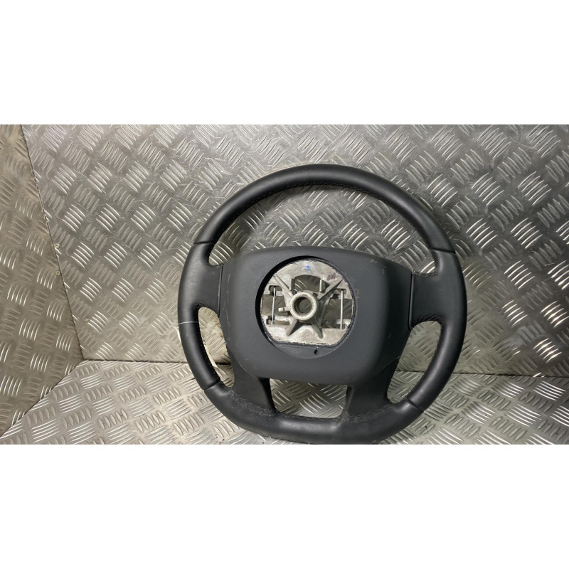 Volant CITROEN C4 2 Photo n°1