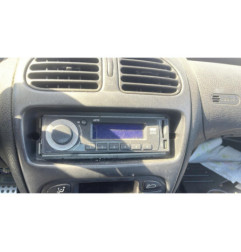Attache ceinture avant droit PEUGEOT 206