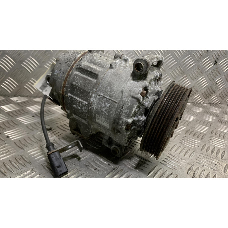 Compresseur clim AUDI A8 2 Photo n°1