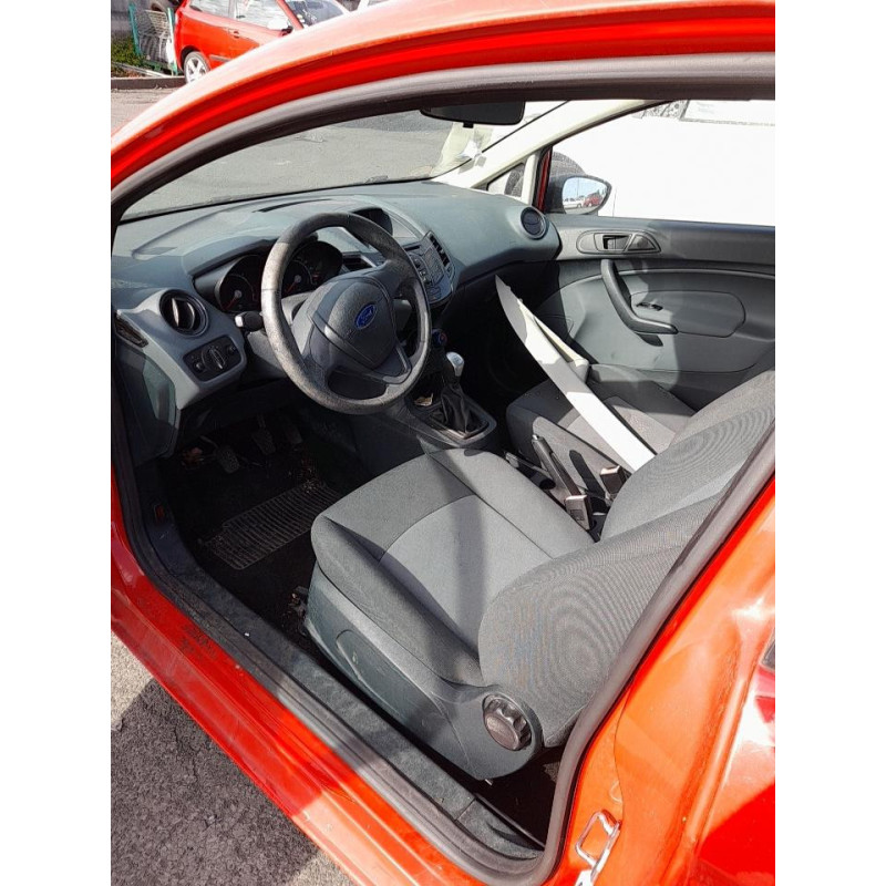 Poignee interieur avant droit FORD FIESTA 6 Photo n°8