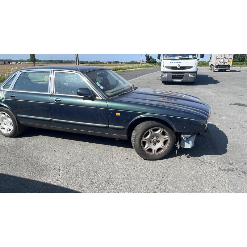 Trappe d'essence JAGUAR XJ 3 Photo n°6