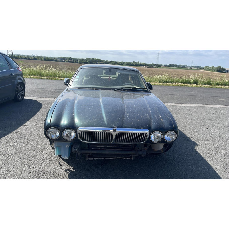 Trappe d'essence JAGUAR XJ 3 Photo n°8