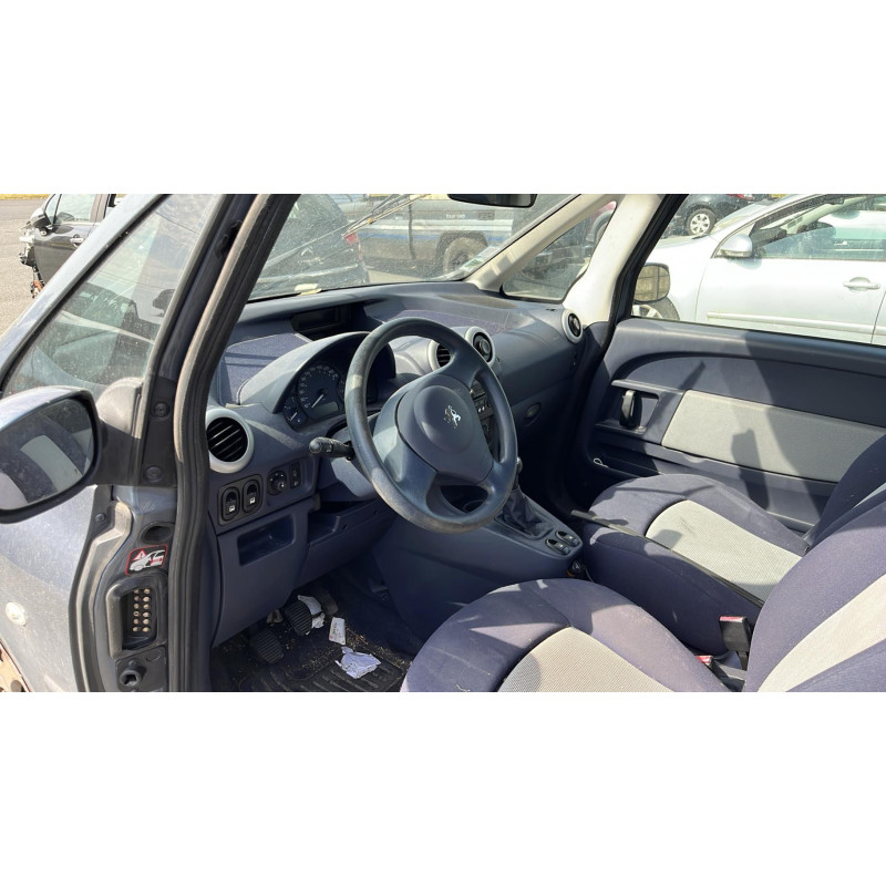Pare choc arriere PEUGEOT 1007 Photo n°12