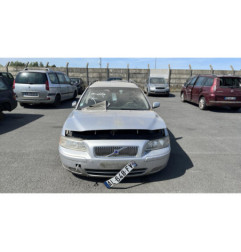 Feu arriere stop central VOLVO V 70 1
