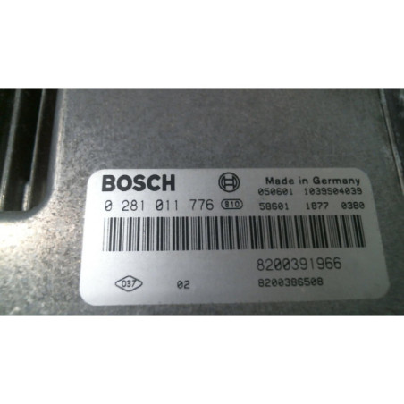 Calculateur moteur RENAULT MEGANE 2