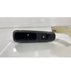 Interrupteur de leve vitre arriere droit PEUGEOT 3008 1