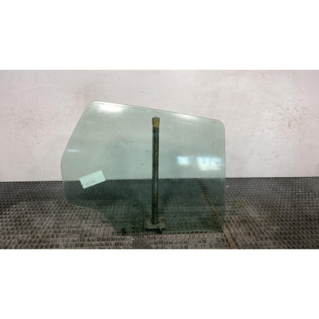 Vitre arriere droit PEUGEOT 308 1 SW Photo n°1