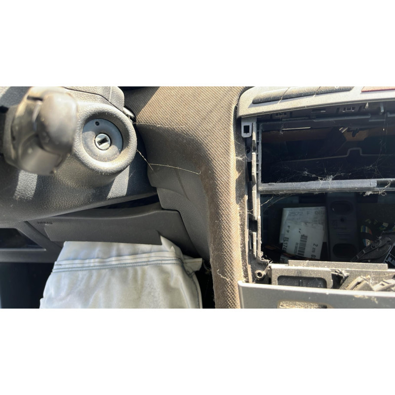 Vitre arriere droit PEUGEOT 308 1 SW Photo n°11