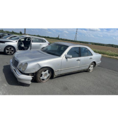 Etrier avant droit (freinage) MERCEDES CLASSE E 210