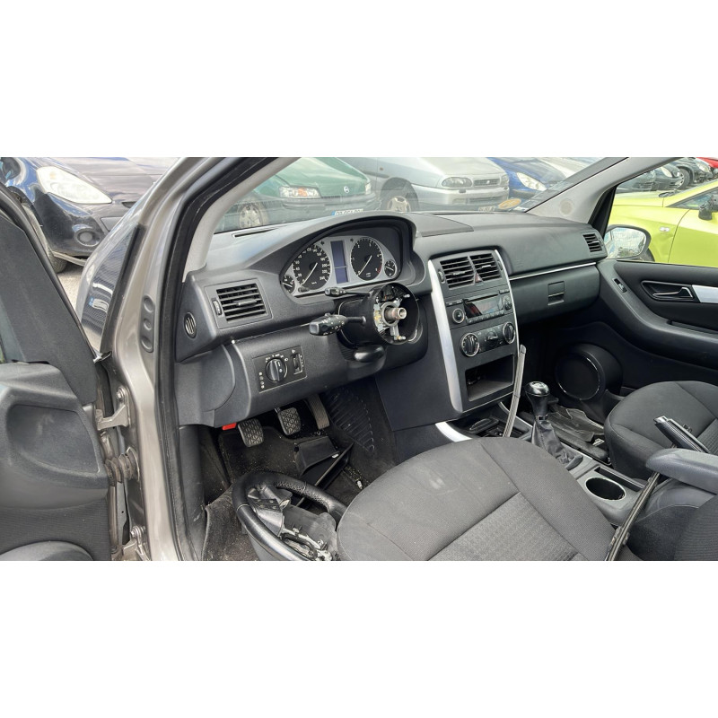 Boite a gants MERCEDES CLASSE B 245 Photo n°6