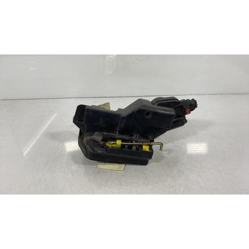 Serrure arriere droit HYUNDAI MATRIX Photo n°3