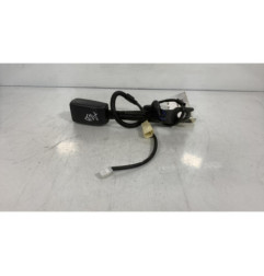 Attache ceinture avant droit TOYOTA YARIS 2 Photo n°1