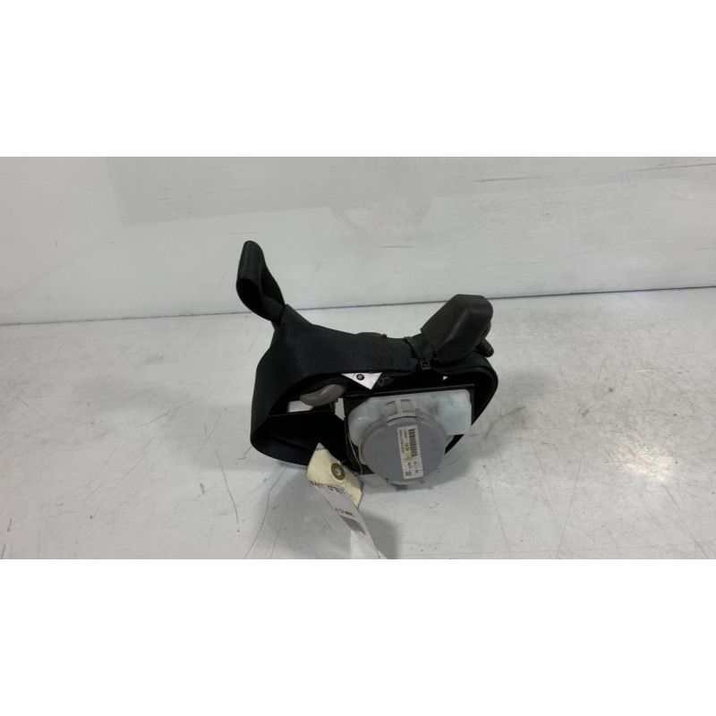 Pretensionneur de ceinture avant droit TOYOTA YARIS 2 Photo n°1