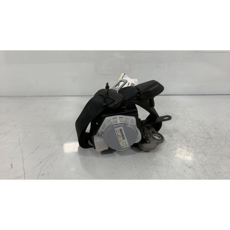 Pretensionneur de ceinture avant gauche TOYOTA YARIS 2 Photo n°1