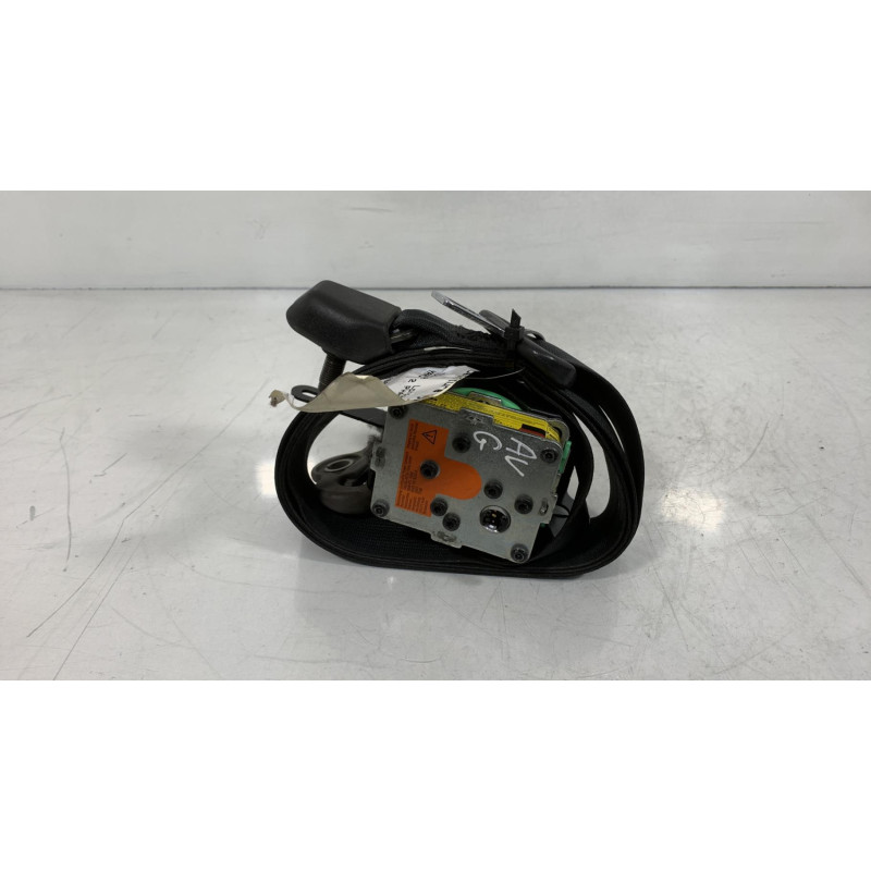 Pretensionneur de ceinture avant gauche TOYOTA YARIS 2 Photo n°3