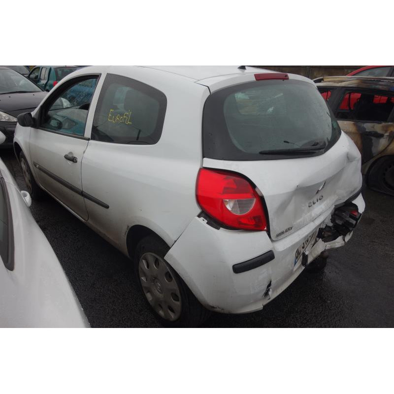 Porte avant droit RENAULT CLIO 3 Photo n°12