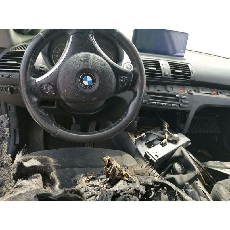 Porte avant droit BMW SERIE 1 E81 Photo n°9
