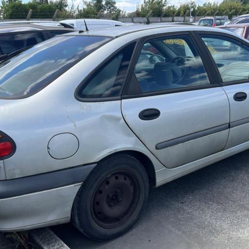 Jante RENAULT LAGUNA 1 Photo n°7