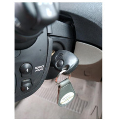 Poignee interieur avant gauche RENAULT CLIO 3