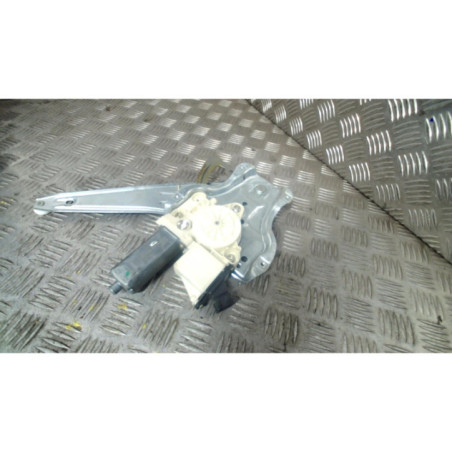 Leve vitre electrique arriere gauche TOYOTA COROLLA 10 Photo n°1