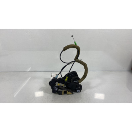 Serrure avant droit TOYOTA COROLLA 10