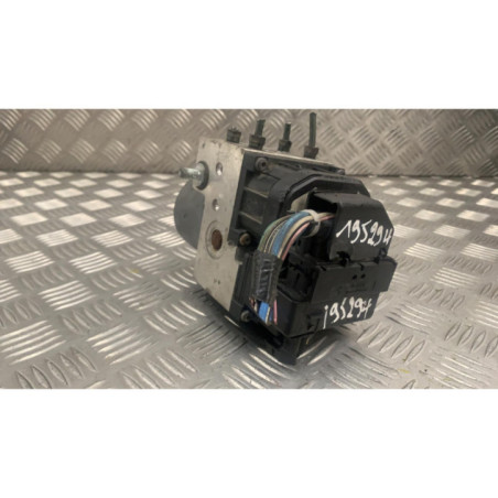 Bloc ABS (freins anti-blocage) TOYOTA COROLLA 10