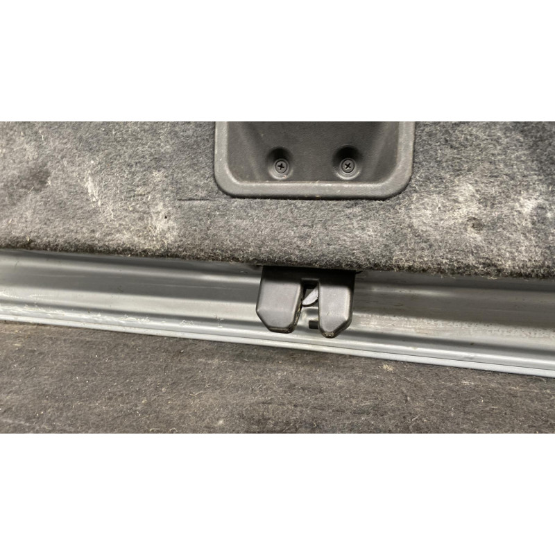 Malle/Hayon arriere AUDI A8 1 Photo n°4