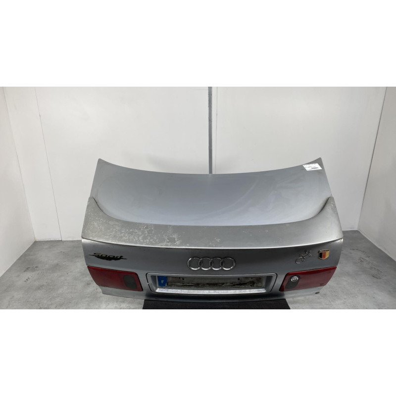 Malle/Hayon arriere AUDI A8 1 Photo n°5