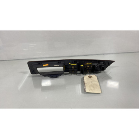 Interrupteur de leve vitre avant gauche AUDI A8 1