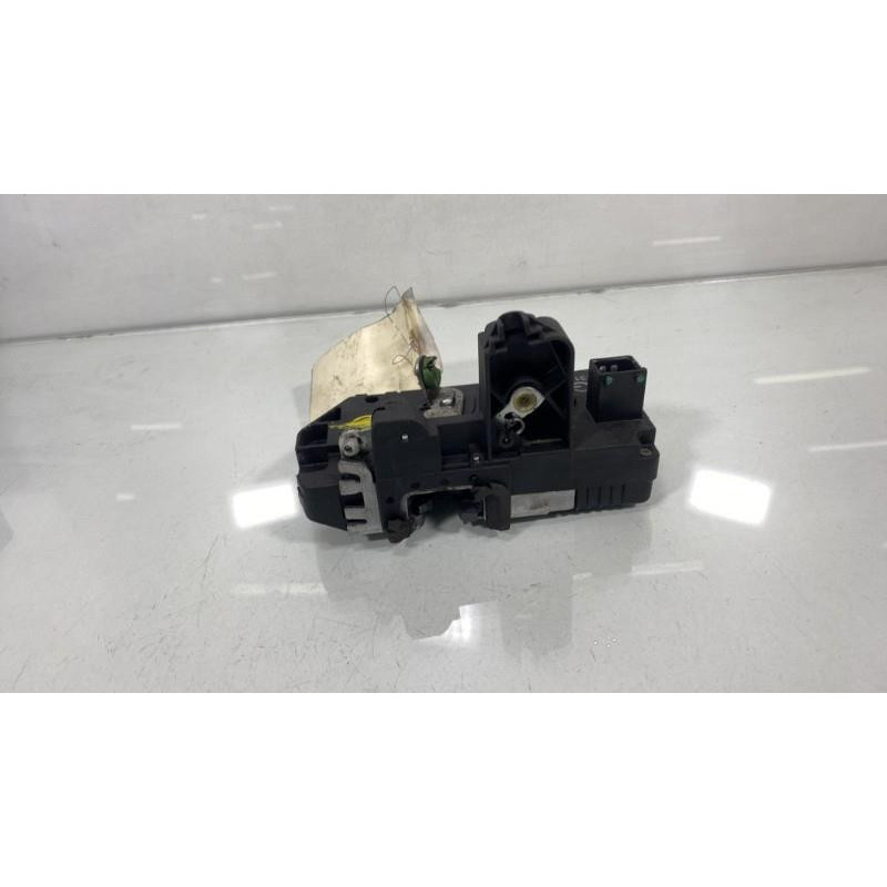 Serrure arriere droit OPEL MERIVA A Photo n°1