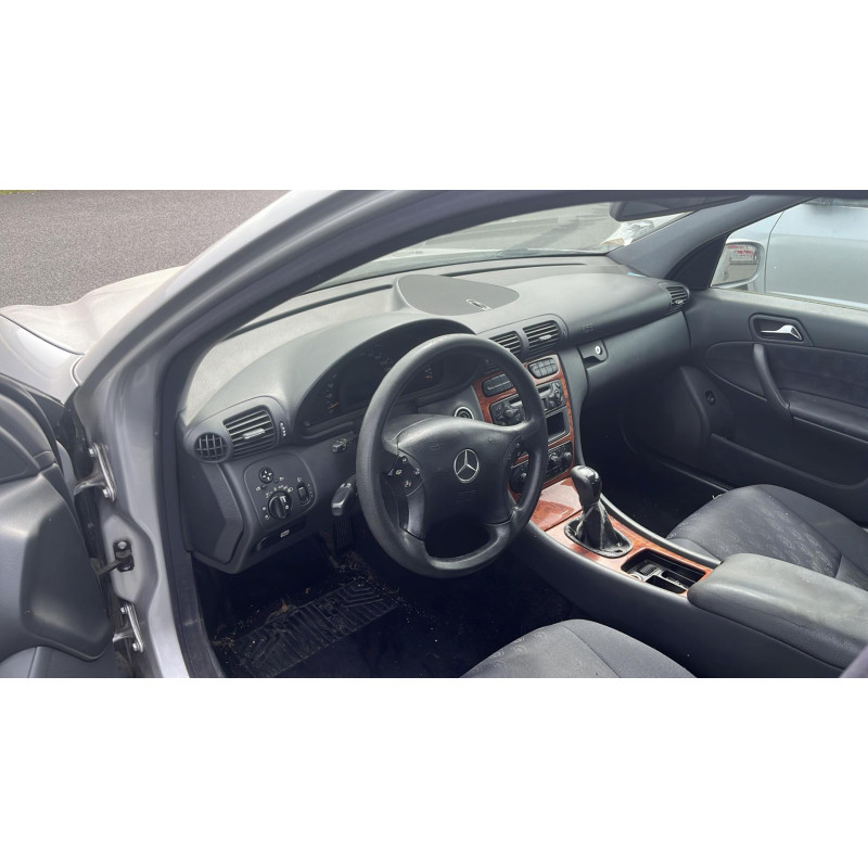 Pretensionneur de ceinture avant gauche MERCEDES CLASSE C 203 Photo n°9
