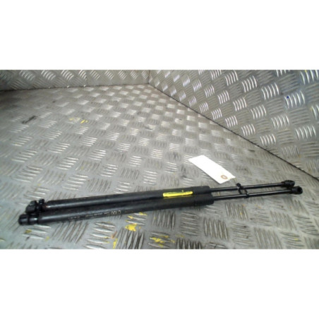 Verin de coffre CHEVROLET CAPTIVA Photo n°1
