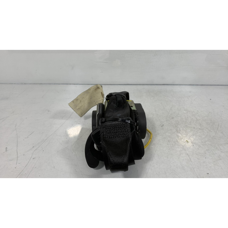 Pretensionneur de ceinture avant droit VOLKSWAGEN GOLF 5 Photo n°3
