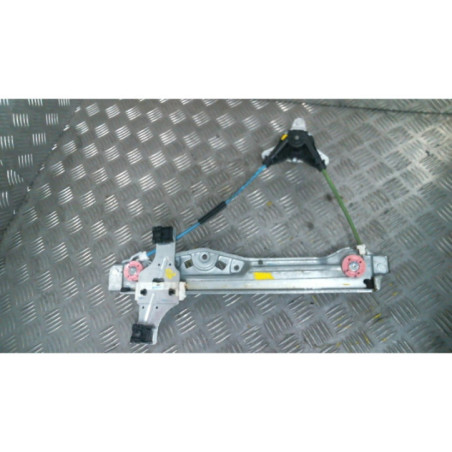 Leve vitre mecanique arriere droit PEUGEOT 208 1
