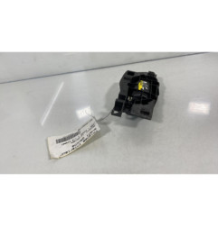 Poignee interieur avant gauche PEUGEOT 208 1
