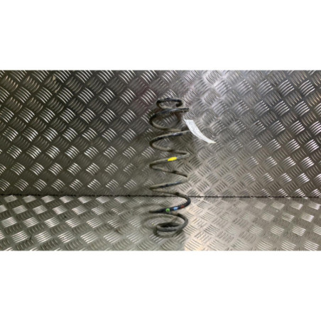 Ressort de suspension arriere droit PEUGEOT 208 1 Photo n°1