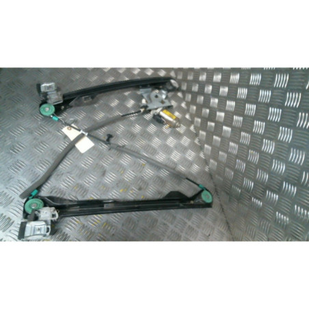 Leve vitre electrique avant droit FORD FOCUS 1 Photo n°1