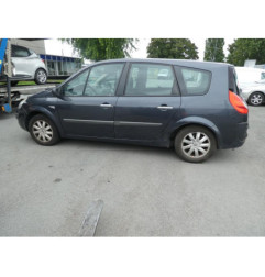 Calculateur moteur RENAULT GRAND SCENIC 2