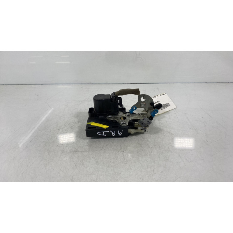 Serrure arriere droit CHEVROLET AVEO 1 Photo n°3