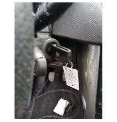 Calculateur moteur PEUGEOT 207