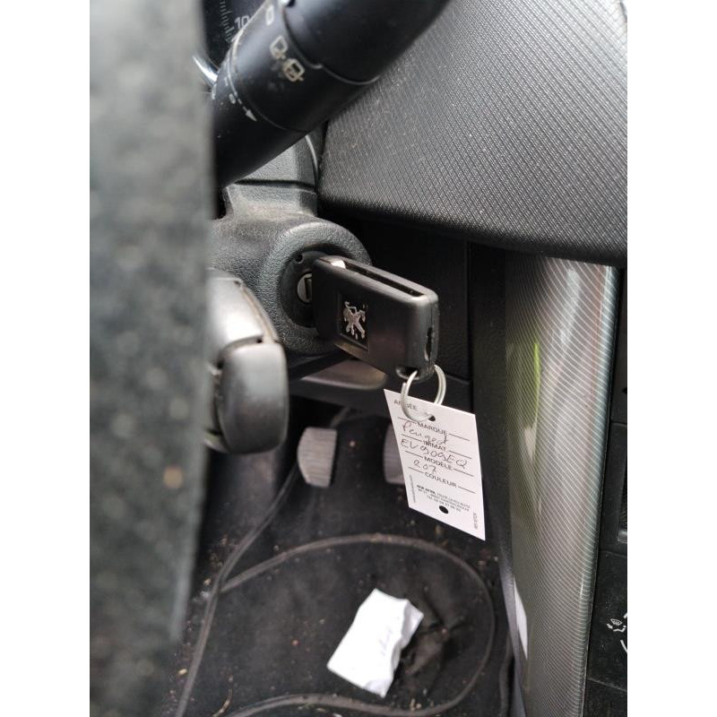 Calculateur moteur PEUGEOT 207 Photo n°6