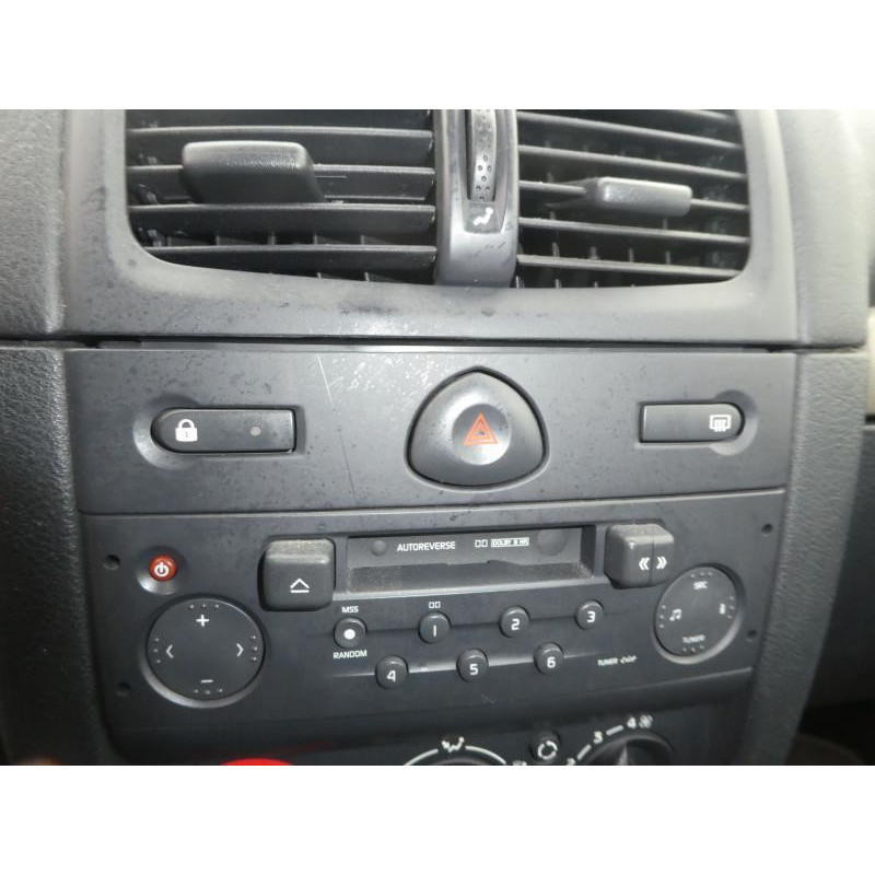 Autoradio d'origine RENAULT CLIO 2 Photo n°16