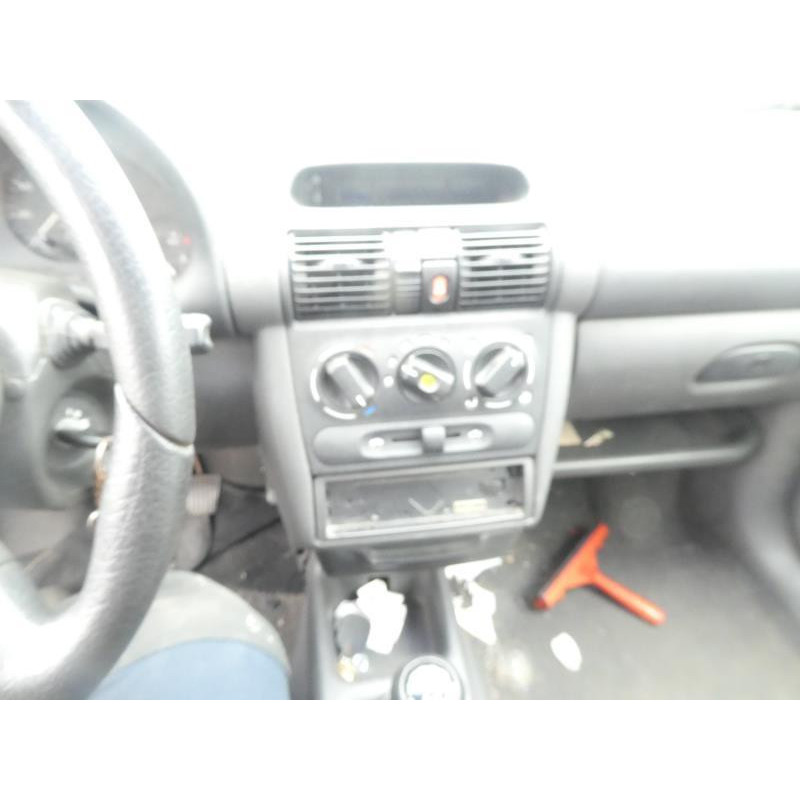 Feu arriere principal droit (feux) OPEL CORSA B Photo n°8
