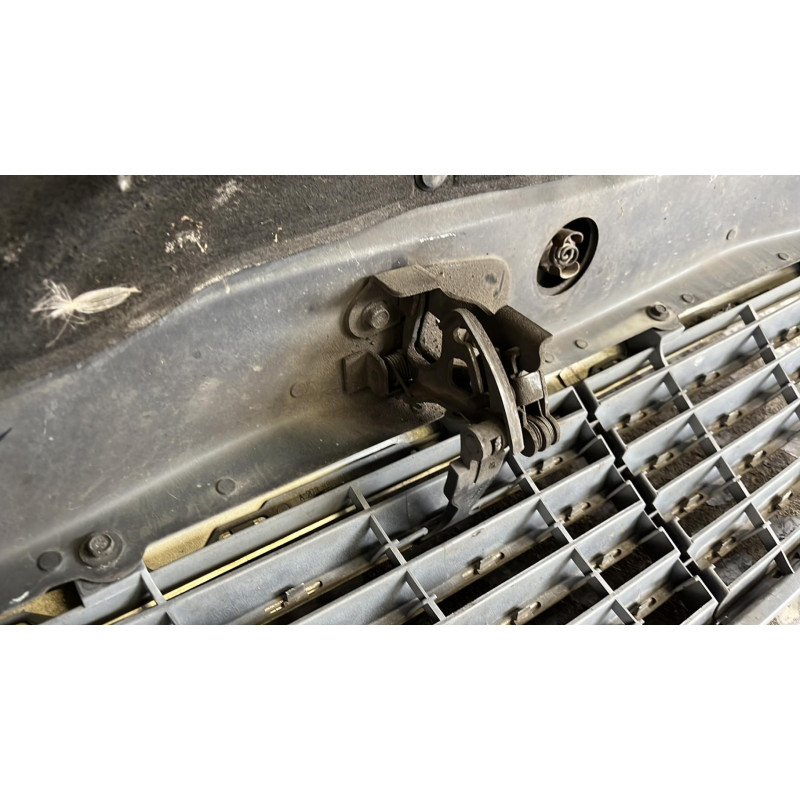 Capot MERCEDES CLASSE C 203 Photo n°6