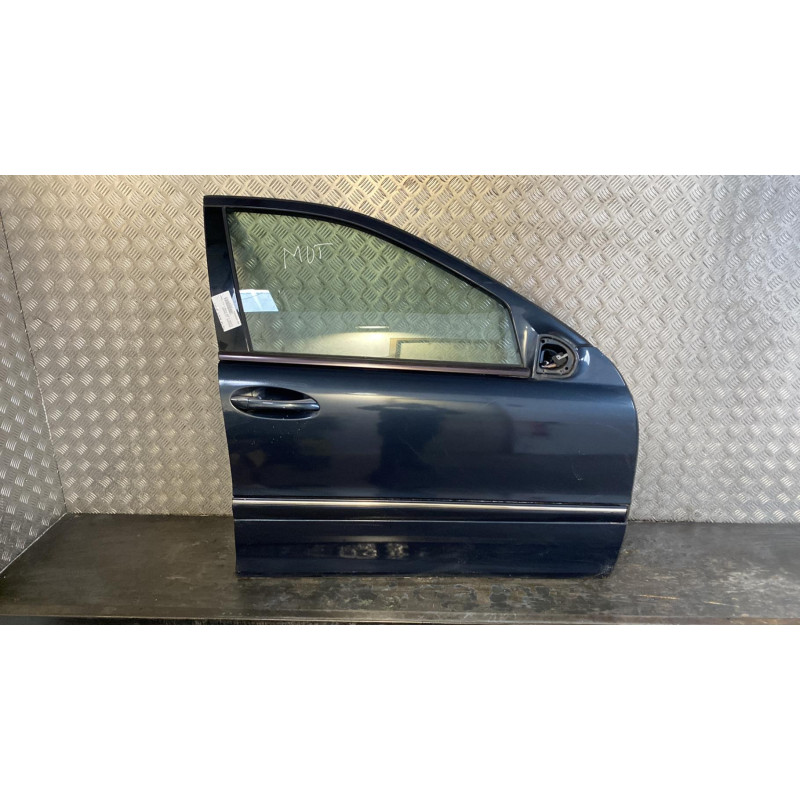 Porte avant droit MERCEDES CLASSE C 203 Photo n°3