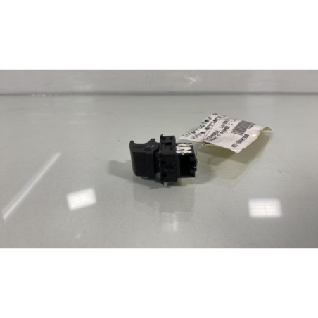 Interrupteur de leve vitre arriere gauche VOLKSWAGEN PASSAT 7 Photo n°1