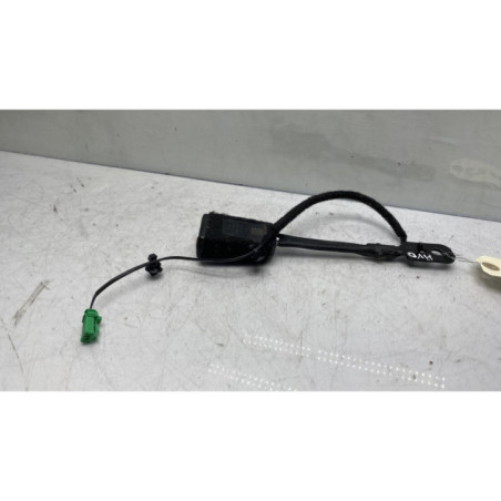 Attache ceinture avant droit FIAT 500X