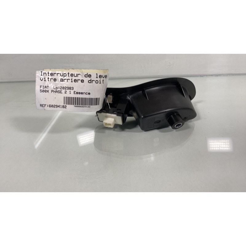 Interrupteur de leve vitre arriere droit FIAT 500X Photo n°1